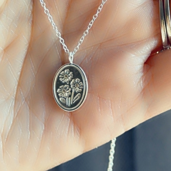 Sterling Silver Flower and Stone Necklace - Picture 4 of 11